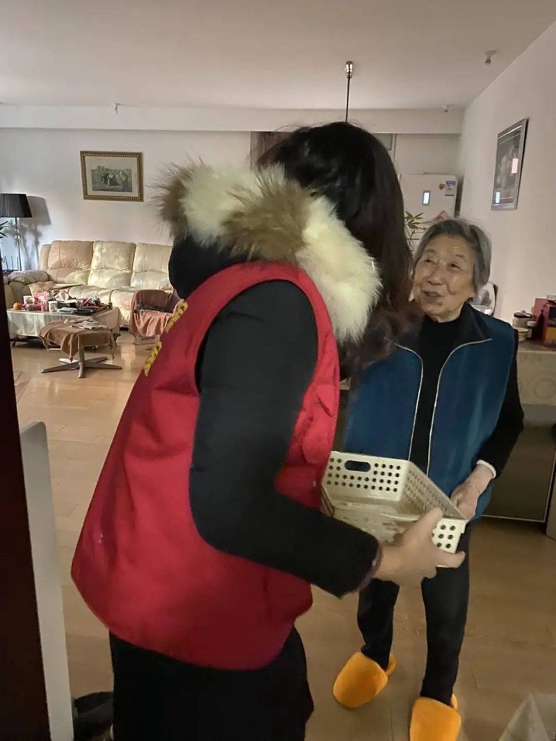 杭州市育儿嫂行业：家庭服务新趋势